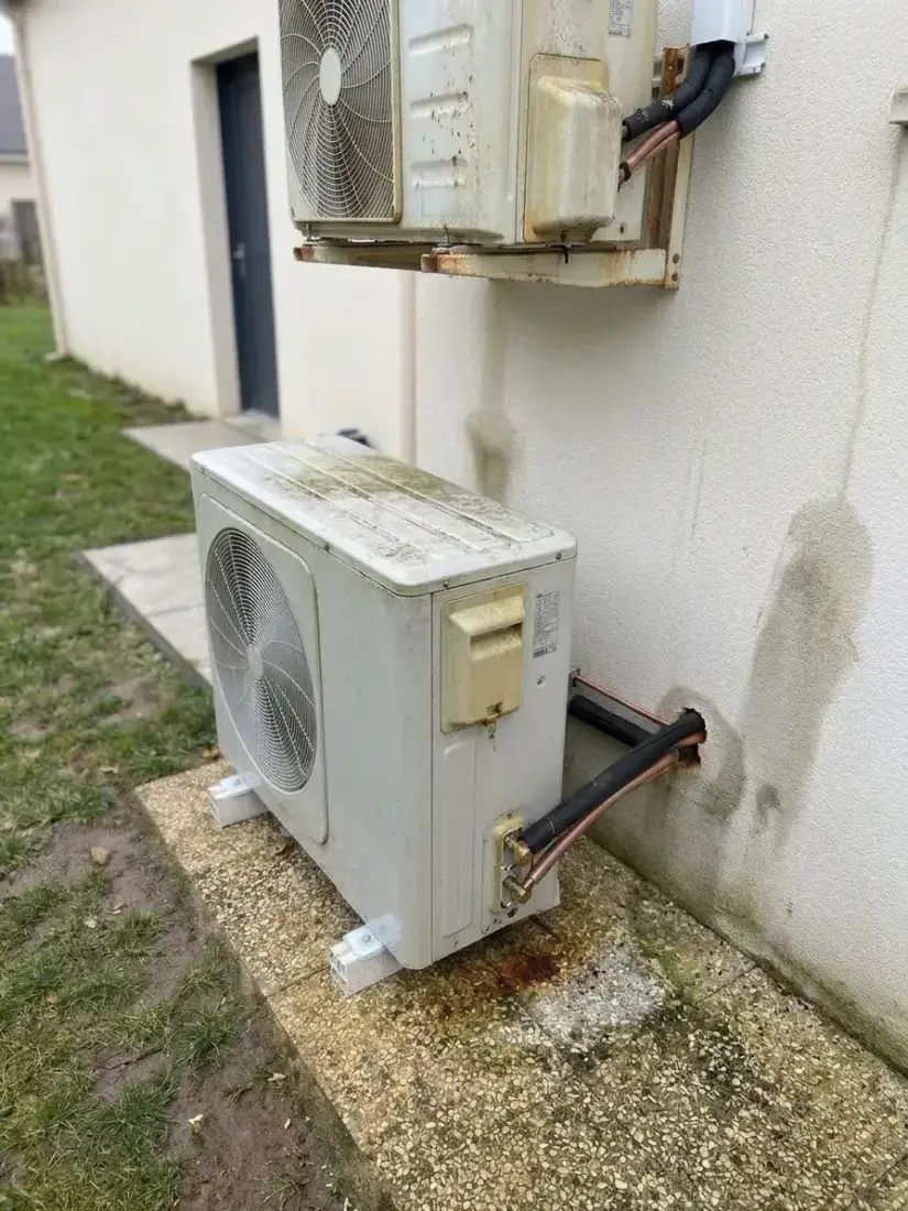 Installation de climatisation réversible à Neuilly-sur-Seine — avant (chantier 1)